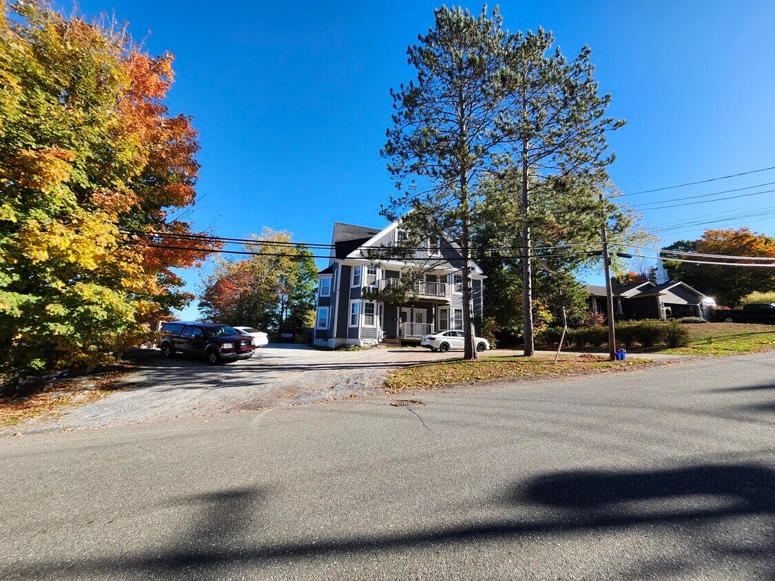 Photo du bâtiment - 13 Keirstead Ave