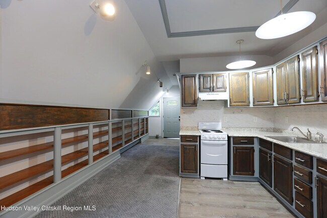 Foto del edificio - 504 Wilbur Ave