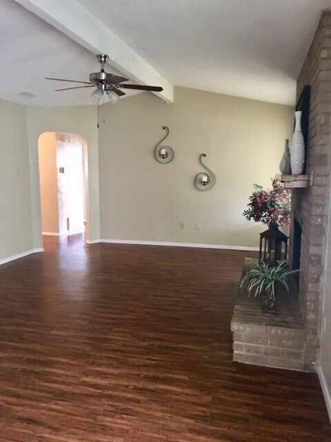 Foto del edificio - Located in the heart of Lancaster! 3/2/2 Bellaire Terrace