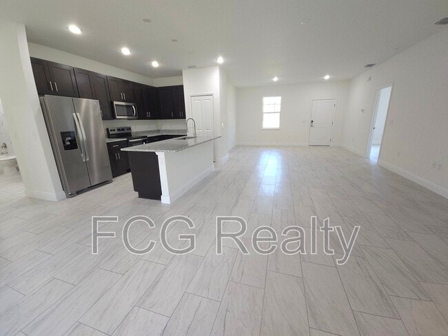 Building Photo - 9841 N Sistine Terrace