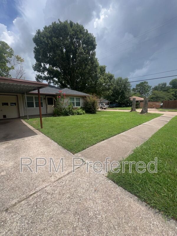 Foto del edificio - 9721 Foredale St