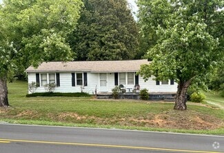 Building Photo - 1062 College Ave