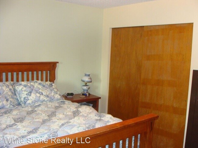 Building Photo - 3 br, 2 bath House - 1206 Rangeview Avenue