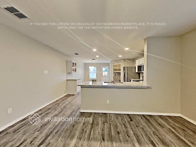 Foto del edificio - 12700 Ocean Spray Dr