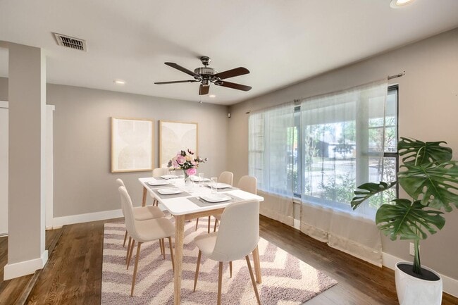 Building Photo - Beautifully updated Northwood home near Northridge Park