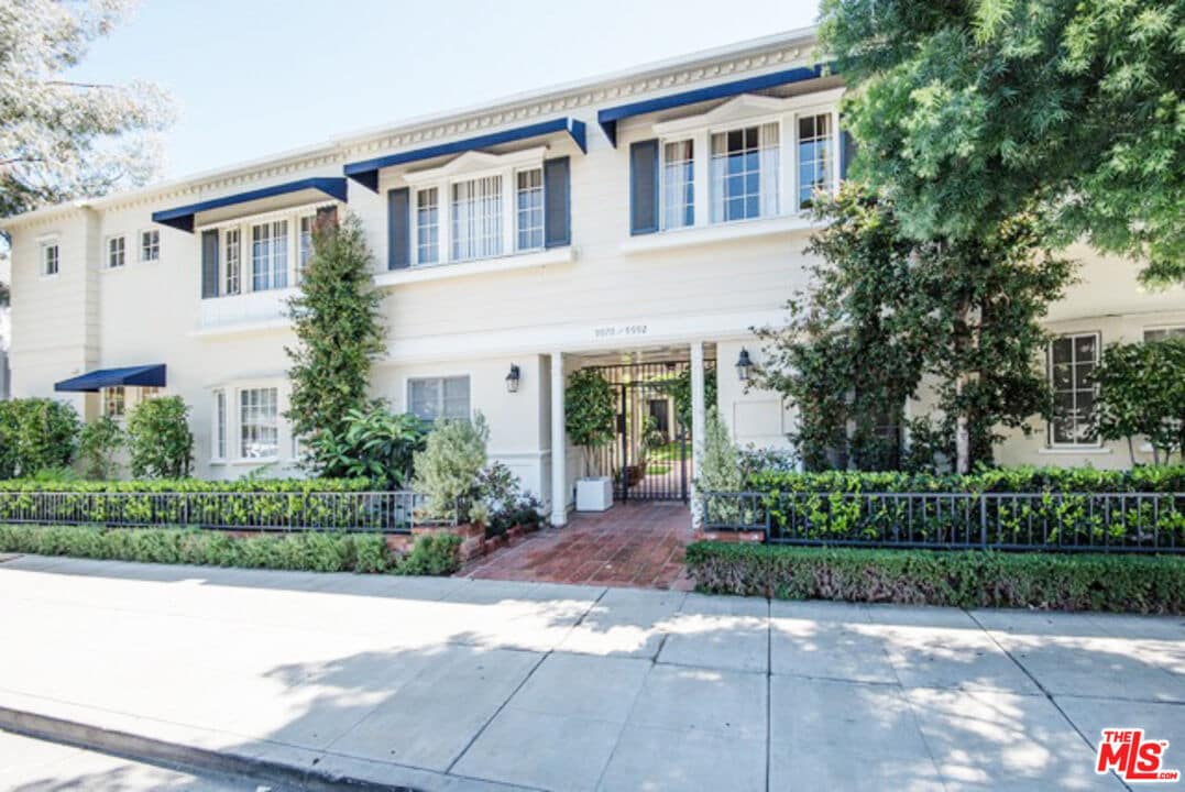 Foto principal - 9978 Durant Dr