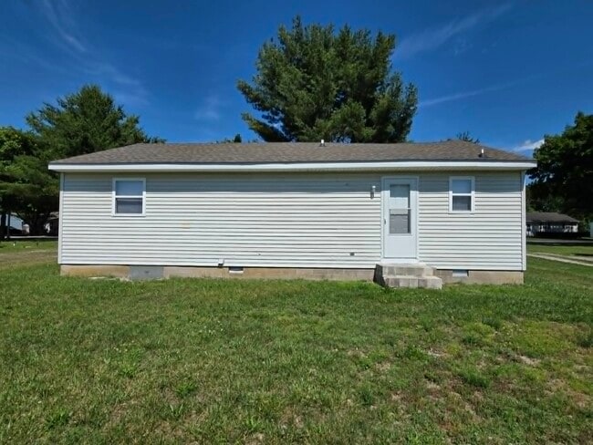 Building Photo - 1122 Hillcrest Ave
