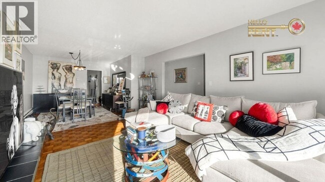 Building Photo - 226 20th St E