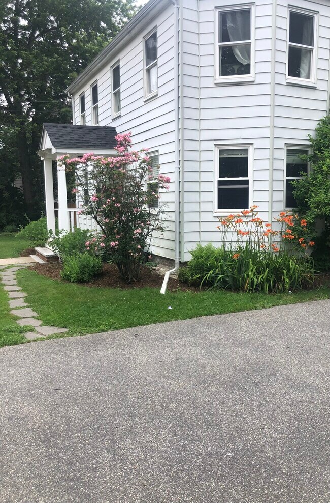 Foto del edificio - 24 W Water St