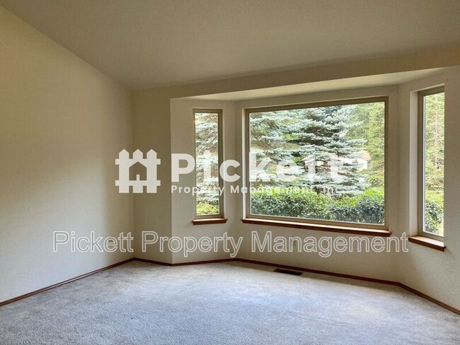 Photo - 10659 Wharf Pl NW House