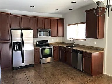 Building Photo - 2595 S Southwind Dr