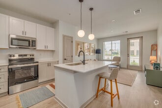 Interior Photo - Oxlley