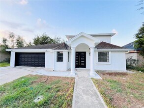 Building Photo - 15 Tierra Linda Cir W
