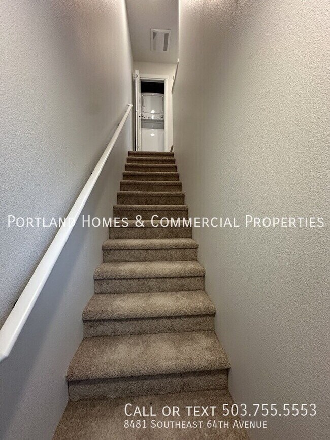 Building Photo - 8481 SE 64th Ave