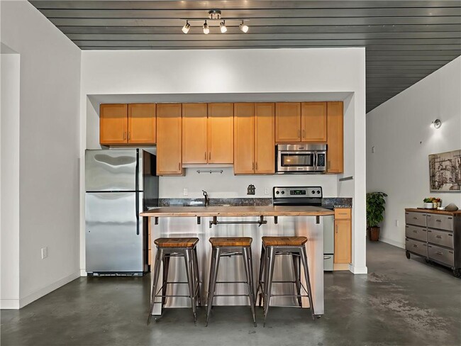 Foto del edificio - 620 Glen Iris Dr NE