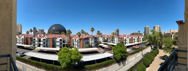 Foto del edificio - Beautiful  furnished 1 bedroom with a view of the Sphere!