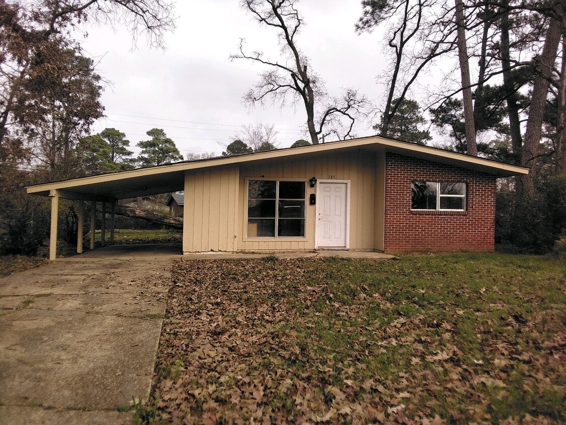 835 Pine Tree Dr, Shreveport, LA 71106 House Rental in Shreveport, LA