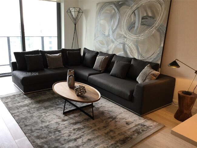Foto del edificio - 55 SW 9th St