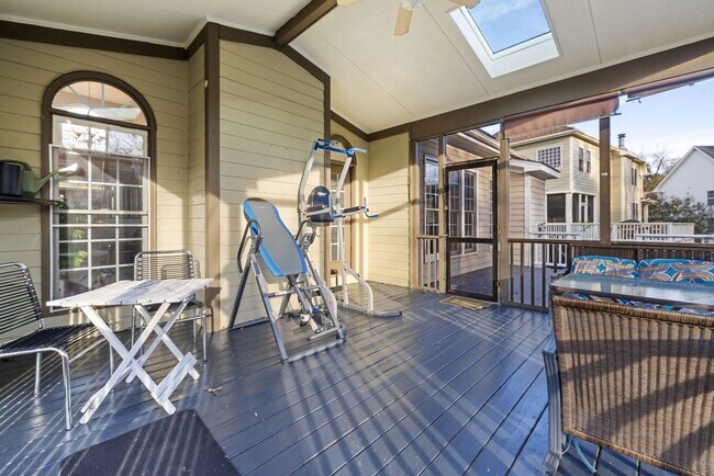 Foto del edificio - 4 Bed | 2.5 Bath House with Garage