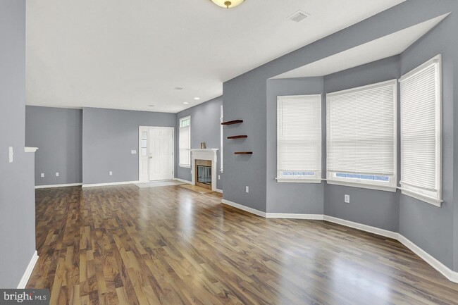 Building Photo - 4523 Deer Path Rd