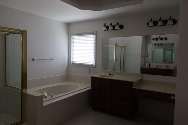 Building Photo - 2955 Spring Harbor Dr