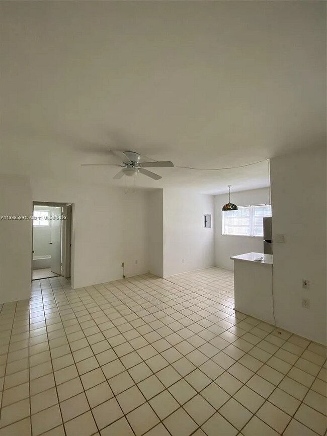 Building Photo - 6511 Santona St
