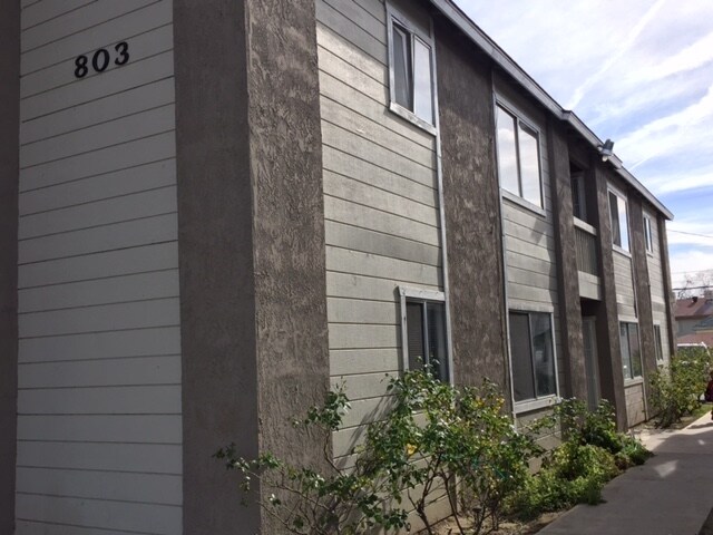 Foto del edificio - 803 Monterey St