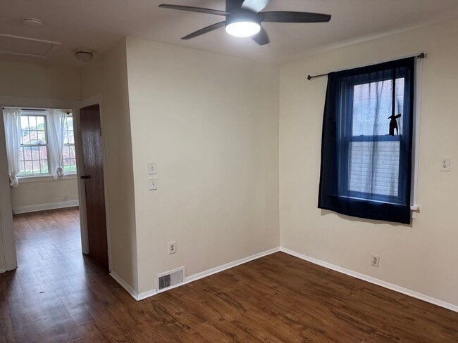 Foto del edificio - Cozy 3BR, 1BA Single Family Home 2CG