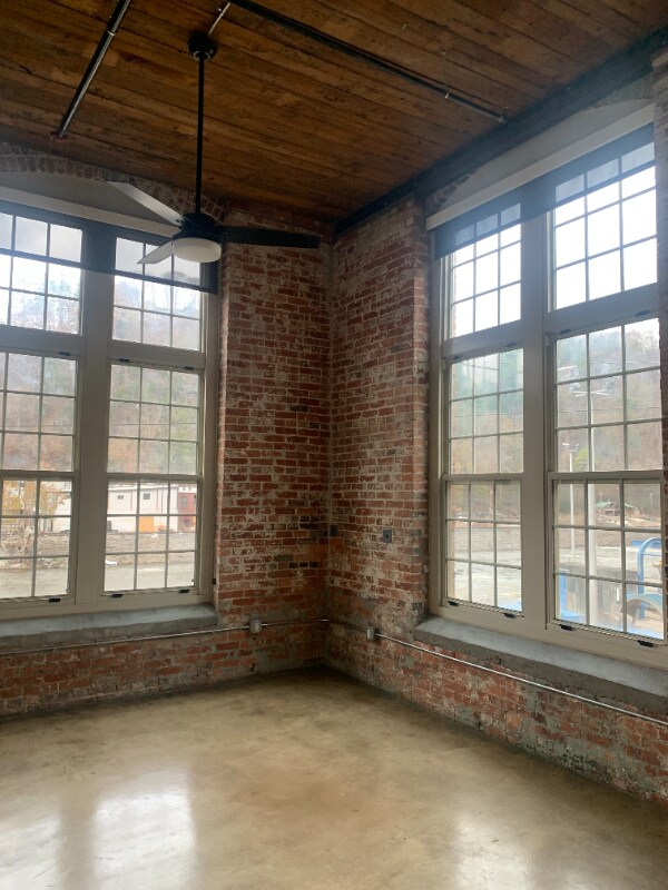 Foto del edificio - 177 Baileys Branch Rd