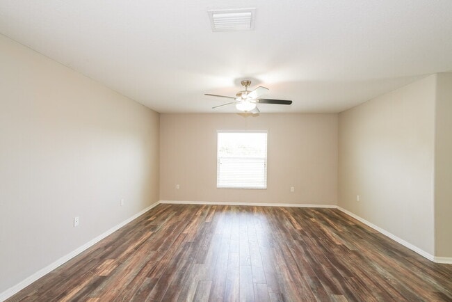 Building Photo - 7614 Maroon Peak Dr