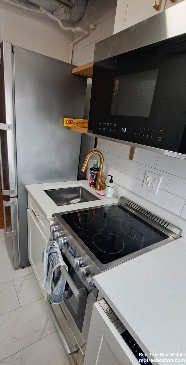 Photo - 464 Commonwealth Ave Apartment