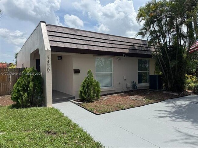 Building Photo - 7420 Big Cypress Dr