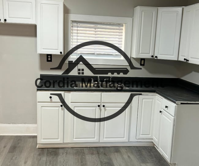 Photo - 3 Bed with Bonus Room 2 Bath in Scottdales House