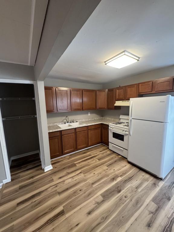 Foto del edificio - 6218 Elbrook Ave