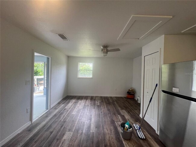 Foto del edificio - 2422 Dixie Ave