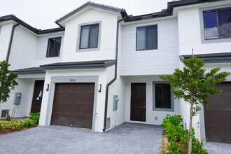 Building Photo - 18992 SW 344th Ter