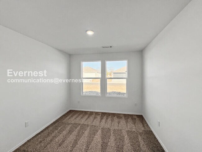 Foto del edificio - 106 E Sunbelt Ct