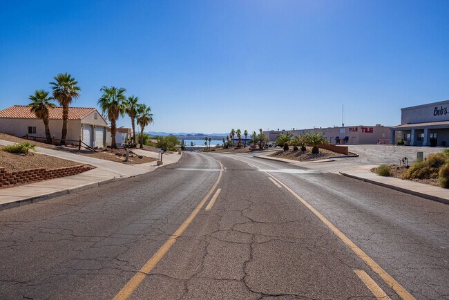 Foto del edificio - VR - 1672 Kiowa Ave