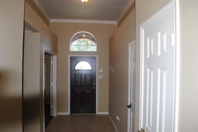 Foto del edificio - 4606 Russett Ln