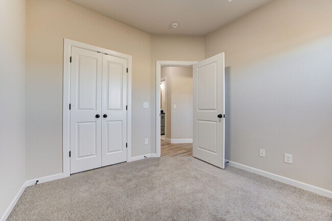 Foto del edificio - Brand New Home in Azalea!