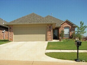 Building Photo - 809 SW 38th St