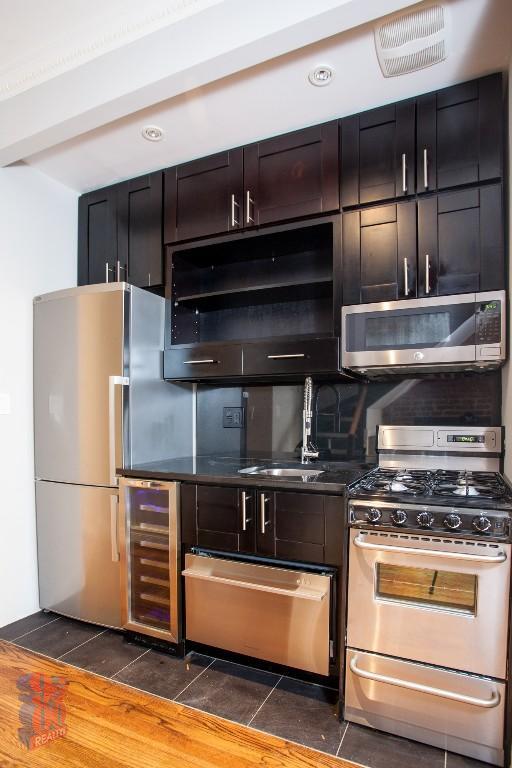 Foto del edificio - 221 Mott St