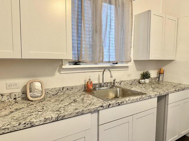 Foto del edificio - 130 5th Ave