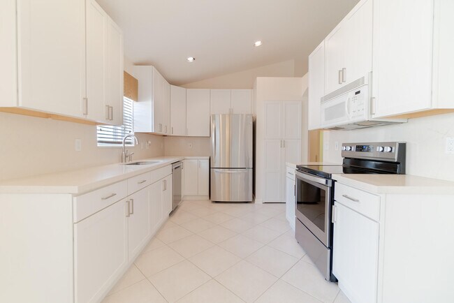 Building Photo - 10573 Palladium Gates Way