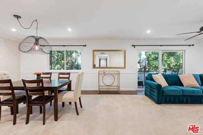 Foto del edificio - 6708 Hillpark Dr