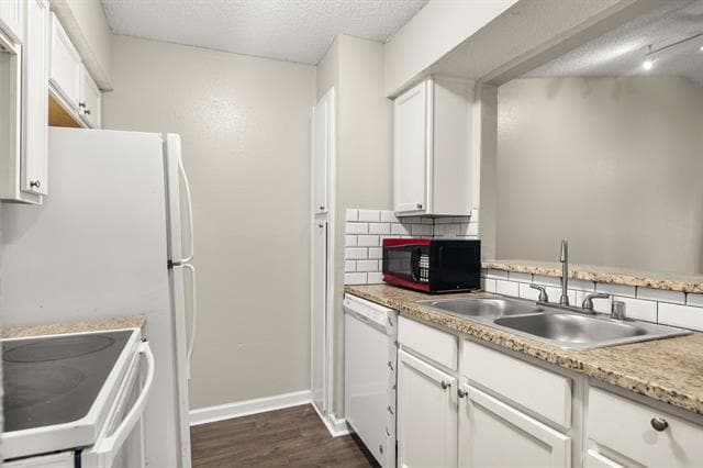 Building Photo - 6050 Melody Ln