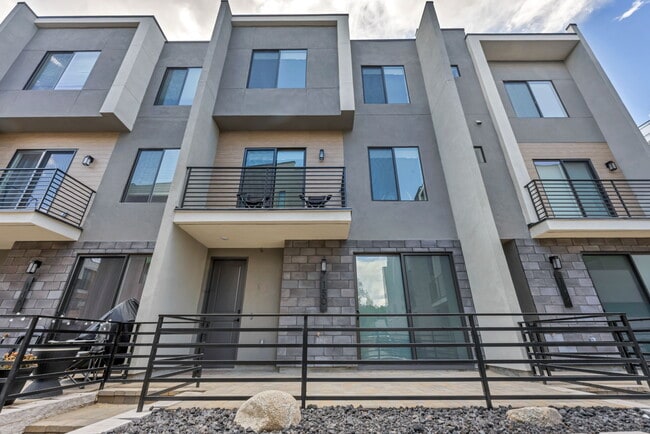 Foto del edificio - 150 Rissone Ln