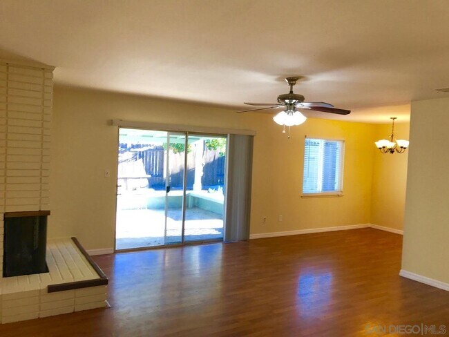 Building Photo - 8378 June Lake Dr