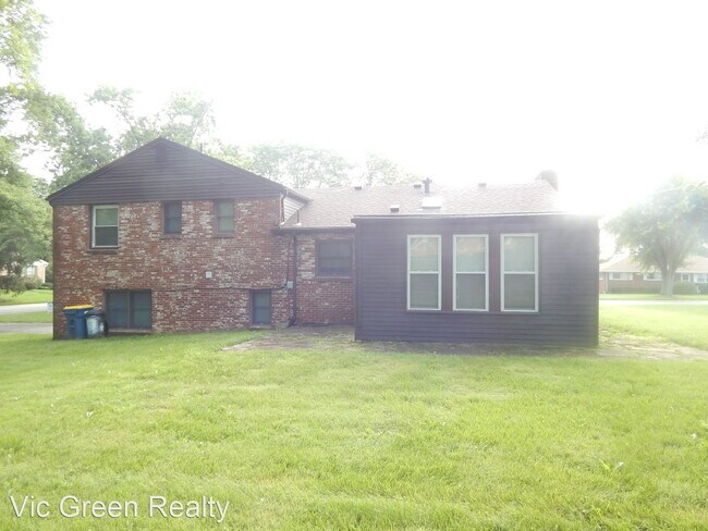 Building Photo - 4 br, 2.5 bath House - 7541 Mintwood Ave