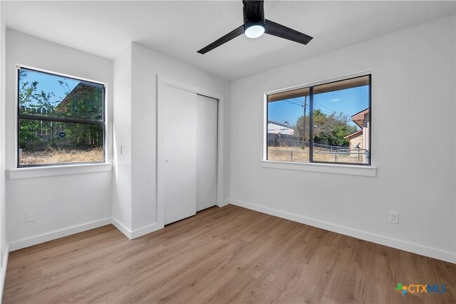 Foto del edificio - 2239 Hilltop Loop